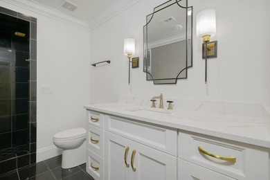 Experience luxury waterfront living with breathtaking panoramic - photo 32
