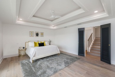 Experience luxury waterfront living with breathtaking panoramic - photo 35