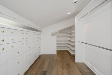 Experience luxury waterfront living with breathtaking panoramic - photo 44
