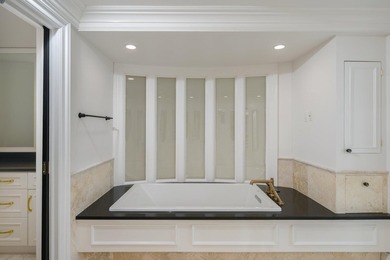 Experience luxury waterfront living with breathtaking panoramic - photo 46