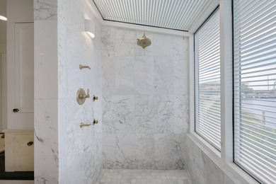 Experience luxury waterfront living with breathtaking panoramic - photo 47
