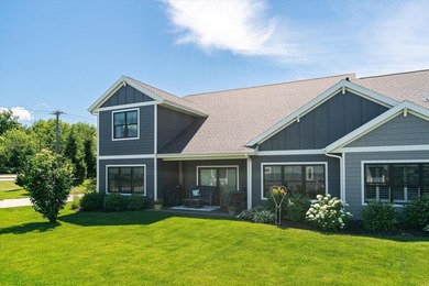 Experience the pinnacle of waterfront sophistication in this - photo 4