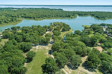 1,000 LINEAR FEET OF SHORELINE SURROUNDING THIS PRESTIGIOUS - photo 9