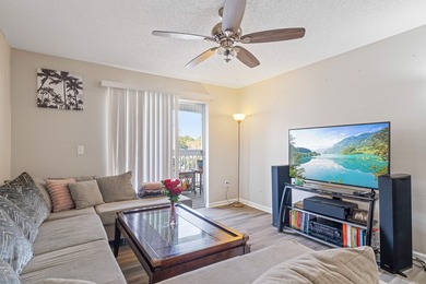 Lowest Priced 3rd Floor 2 bed / 2 bath, move in ready unit is - photo 6