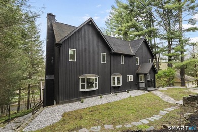 A true waterfront retreat with direct frontage on Candlewood - photo 2
