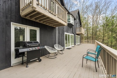 A true waterfront retreat with direct frontage on Candlewood - photo 7