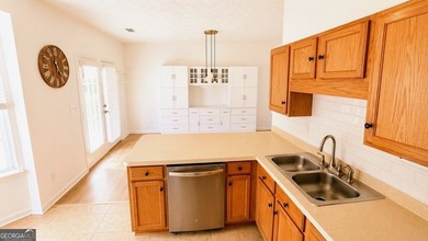 Move-in ready and one of the best values in Crawford Oaks! This - photo 16