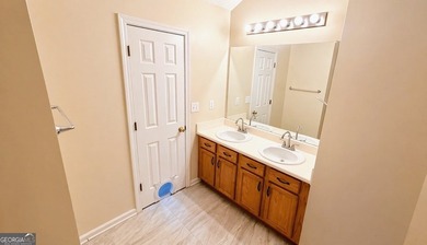 Move-in ready and one of the best values in Crawford Oaks! This - photo 27