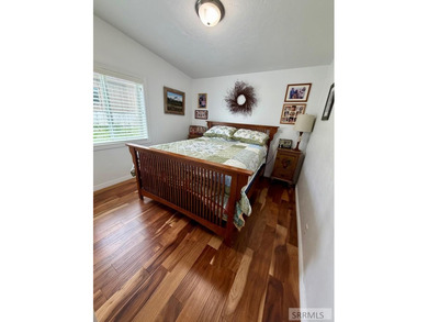 Barndominium and a separate guest home, both could be short-term - photo 37