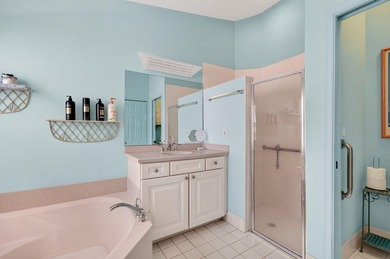 Welcome to this charming 3-bedroom, 2-bathroom single-family - photo 38