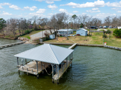 Lake Palestine Home For Sale in Chandler Texas