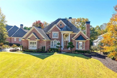 An extraordinary expression of luxury living, this magnificent - photo 2