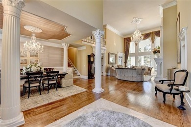 An extraordinary expression of luxury living, this magnificent - photo 6