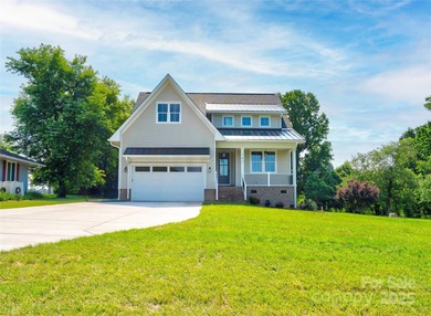 Moss Lake/Kings Mountain Reservoir Home For Sale in Kings Mountain North Carolina