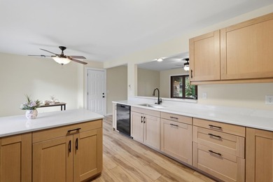 Experience Lake Wisconsin living in this beautifully remodeled 3 - photo 11