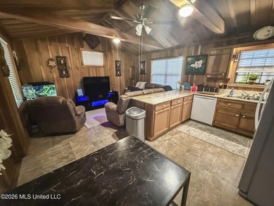 Discover your own private retreat on 23 breathtaking wooded - photo 12