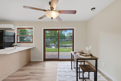 Experience Lake Wisconsin living in this beautifully remodeled 3 - photo 14