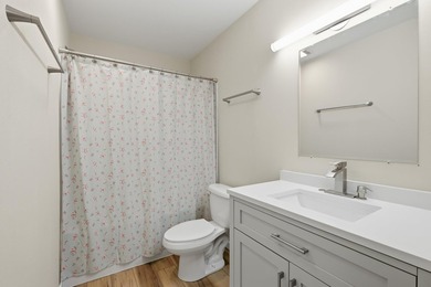Experience Lake Wisconsin living in this beautifully remodeled 3 - photo 17
