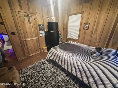 Discover your own private retreat on 23 breathtaking wooded - photo 20