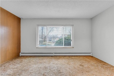 This is an outstanding opportunity to acquire a well-maintained - photo 21