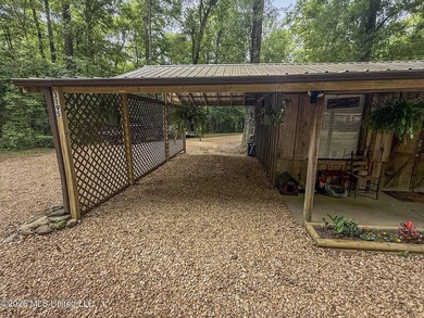 Discover your own private retreat on 23 breathtaking wooded - photo 23