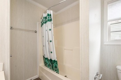 Welcome to this furnished, move-in ready 2-bedroom, 2-bath - photo 25
