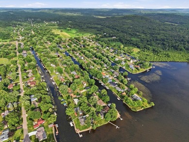 Experience Lake Wisconsin living in this beautifully remodeled 3 - photo 28