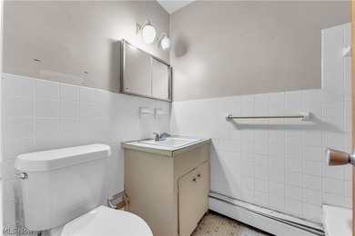This is an outstanding opportunity to acquire a well-maintained - photo 31