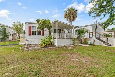 Welcome to this furnished, move-in ready 2-bedroom, 2-bath - photo 33
