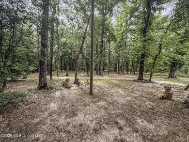 Discover your own private retreat on 23 breathtaking wooded - photo 42