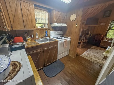 Discover your own private retreat on 23 breathtaking wooded - photo 48