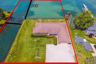 Lake Saint Clair Home For Sale in Harsens Island Michigan