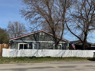 Well-maintained 2 bed, 1 bath home in Plains, MT, just a short - photo 3