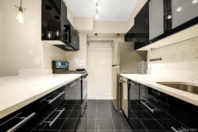 Welcome to this beautifull Full one bedroom facing South, with - photo 9