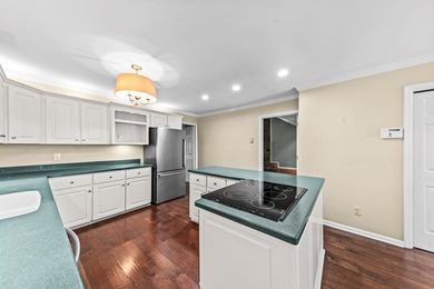 Welcome to lake living at its finest! Located on Lake Sinclair - photo 16