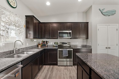 Welcome to your Lowcountry dream home at 45 Great Bend Drive! - photo 20