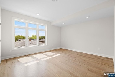 Stunning modern new construction new foundation unit in the - photo 21