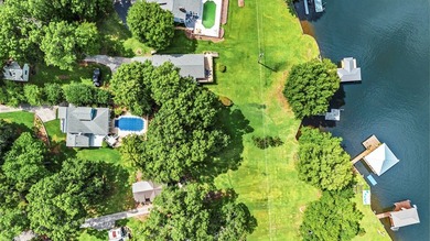 Welcome to lake living at its finest! Located on Lake Sinclair - photo 44