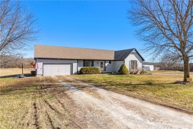 Hillsdale Lake Home Sale Pending in Spring Hill Kansas