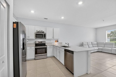 Modern Lakeside Living in Lake Worth | Gated Community 6933 - photo 11