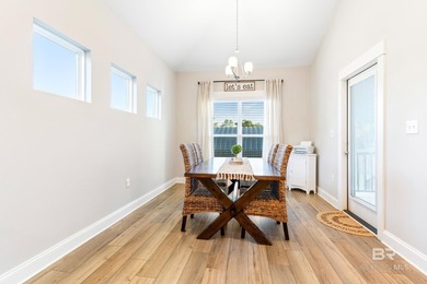 Built by Truland Homes in 2022, this beautifully crafted 4 - photo 12