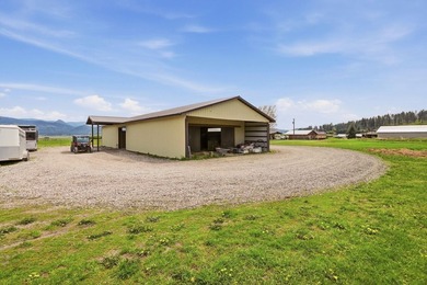 A rare opportunity to own a 392.5 ac turnkey equestrian ranch - photo 12