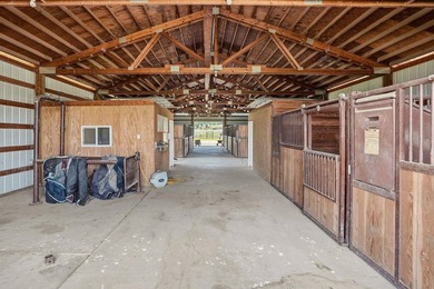 A rare opportunity to own a 392.5 ac turnkey equestrian ranch - photo 13