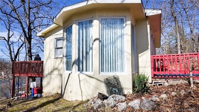 Charming, move-in ready home in Sunrise Beach with newer HVAC - photo 15