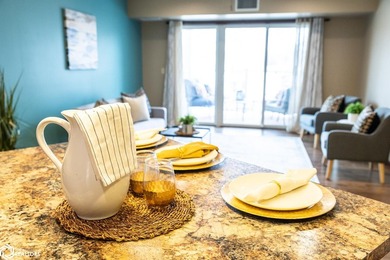 MOTIVATED SELLER!! Discover easy living in this beautifully - photo 16