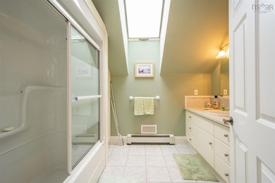 Very private but not isolated. Perfectly positioned on a knoll - photo 21