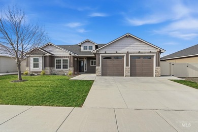 Lake Home Sale Pending in Caldwell, Idaho