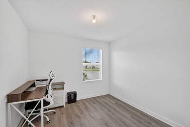 Modern Lakeside Living in Lake Worth | Gated Community 6933 - photo 29