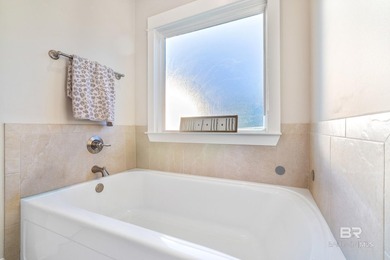Built by Truland Homes in 2022, this beautifully crafted 4 - photo 30
