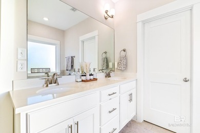 Built by Truland Homes in 2022, this beautifully crafted 4 - photo 31